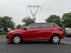 Auto Usado de Bajo Kilometraje, Ya-Ris L <span class=keywords><strong>2018</strong></span>, <span class=keywords><strong>Gasolina</strong></span> 1.5 Fwd5 - Product Image 3