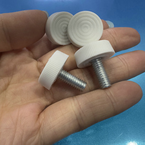 Patas Ajustables Planas Blancas de Plástico para Nivelación de Muebles - Product Image 2