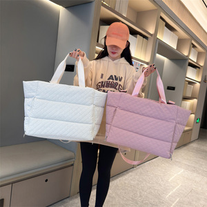 Nhà Máy Tùy Chỉnh Khô Và Ướt Isolationshopping Túi <span class=keywords><strong>Niu</strong></span> <span class=keywords><strong>Jin</strong></span> Không Thấm Nước Mua Sắm Túi Công Suất Lớn Trọng Lượng Nhẹ Túi Crossbody - Product Image 5