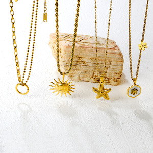 Collar con Colgante de Sol en Acero Inoxidable, Cadena para Clavícula, Accesorio de Joyería de Moda, Diseño Geométrico para Uso Diario y Fiestas - Product Image 1