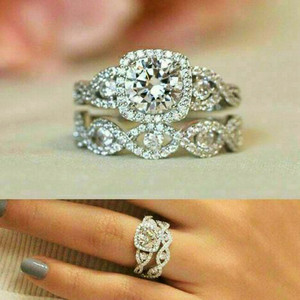 Anello con Micro Pavé di Zirconi Rotondi per Donne, Elegante Gioiello da Dito alla Moda - Product Image 1
