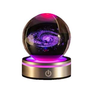 2025, venta al por mayor, 3D bola de cristal, luz Led de bola de cristal, luz nocturna con Base plateada para decoración del hogar <span class=keywords><strong>y</strong></span> <span class=keywords><strong>regalo</strong></span> - Product Image 2