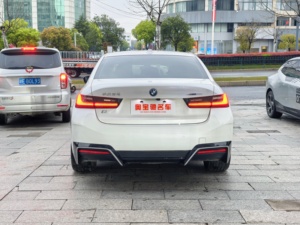 <span class=keywords><strong>BMW</strong></span> <span class=keywords><strong>i3</strong></span> 2024 EDrive 35 <span class=keywords><strong>L</strong></span>, voiture électrique de taille moyenne, nouvelle berline quatre portes cinq places - Product Image 5
