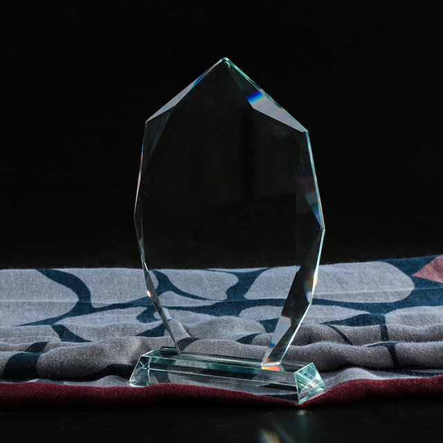 High Quality Eco-Friendly K9 Blank Crystal Trophy Awards with Custom 3D Laser Engraving and UV Printing for Business Gifts