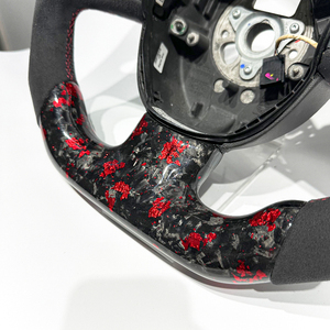 Volant personnalisé rouge forgé en fibre de carbone et cuir LED forgé pour <span class=keywords><strong>Audi</strong></span> B7 B9 Q5 Q7 A3 A4 A5 A6 C7 <span class=keywords><strong>C8</strong></span> S4 S5 RS3 RS4 RS6 <span class=keywords><strong>RS</strong></span> - Product Image 3