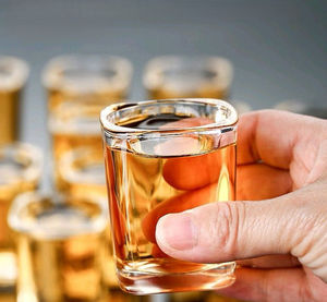 แก้วช็อตเอสเพรสโซ่ขนาดเล็ก 2 ออนซ์ ลายซับลิเมชั่น <span class=keywords><strong>ขาย</strong></span>ดี ใช้เป็นที่ใส่เทียนทรงสี่เหลี่ยม แก้วดื่มสำหรับเตกีลา สุรา ไวน์ขาว วอดก้า วิสกี้ - Product Image 4