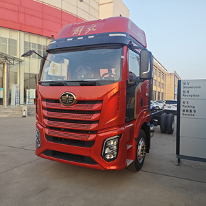Camions FAW J6G 4x2 Camions <span class=keywords><strong>de</strong></span> fret Camions tracteurs avec cabine flottante haute pour le <span class=keywords><strong>transport</strong></span> <span class=keywords><strong>de</strong></span> véhicules - Product Image 3