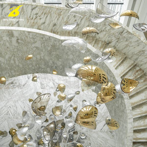 Lustre en grappe de pétales dorés - Hall d'hôtel de luxe/Grand couloir Éclairage d'ambiance opulent - Product Image 4