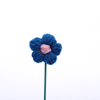 Vente en gros de mini fleurs artificielles mignonnes, bouquet de fleurs au crochet fait main pour la décoration de bureau et de la maison, cadeaux