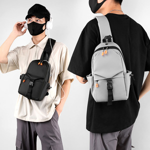 Sac à bandoulière léger en nylon pour homme, sac à dos à fermeture éclair et boucle, idéal pour un usage quotidien en toutes saisons - Product Image 3