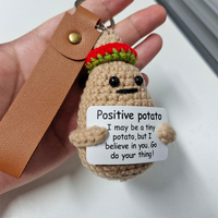 Pomme de terre positive mignonne faite à la main, porte-clés amusant en crochet d'animaux positifs, poupée en peluche d'accompagnement émotionnel, petit cadeau pour la décoration de bureau