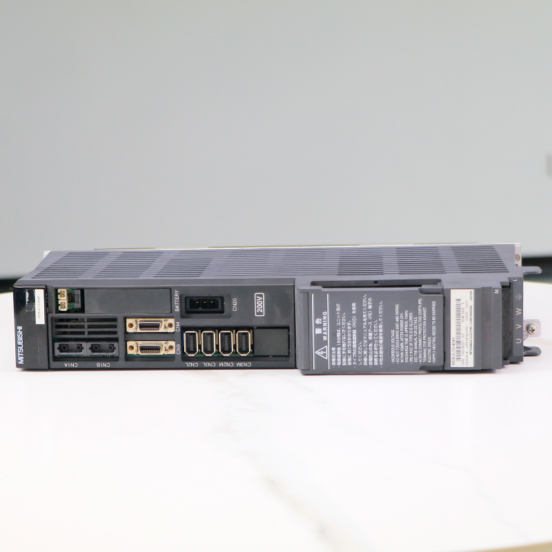 Mitsubishi CNC Unit Servo Drive and Motor MDS-D-V2-4040