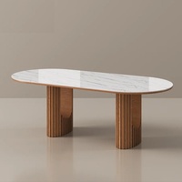 Meubles de salle à manger de style nordique moderne avec plateau en pierre frittée, pieds couleur noyer, taille personnalisée