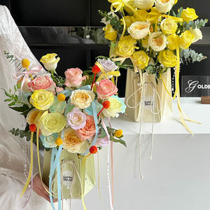 Emballage de <span class=keywords><strong>fleuriste</strong></span> Emballage de fleurs Arrangement portable Boîte à fleurs Sac d'emballage pour bouquet de fleurs en papier kraft - Product Image 4