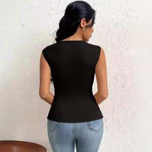 Wholesale <b>Women's</b> Casual T-<b>Shirt</b> Summer Irregular Design Sexy Sleeveless Tank Top Solid Color Slanted Neck Sleeveless Top - Product Image 3