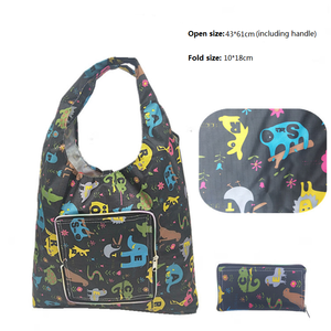 Bolsa de compras plegable de poliéster resistente al agua con estampado personalizado de fábrica de Vietnam, bolsa de compras plegable de nailon con dibujos animados - Product Image 2