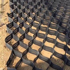 Geoceldas de Plástico HDPE Texturizado para Refuerzo de Suelos, Controlan Eficazmente la Erosión - Product Image 1