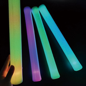 Bastoncino LED Personalizzato con Logo, Monocolore o RGB, Luminoso al Buio in Schiuma - Product Image 4
