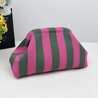 Pochette de toilette rayée avec logo personnalisé, grande capacité, portable, pour femmes, pour organiser les cosmétiques et les articles de toilette en voyage