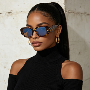 Gafas de Sol Modernas Negras con Logotipo Personalizado, Montura Geométrica Rectangular de Acetato, Protección UV400 para Mujer, Moda Urbana Diaria - Product Image 3