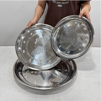 Plateau rond en acier inoxydable à motif de raisins en relief, grande assiette décorative de 28 cm à 70 cm, plateau à fruits en métal pour mariage, fête, banquet