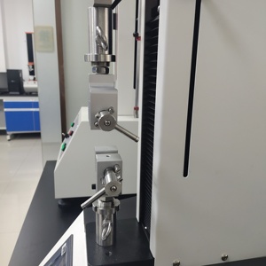 Máquina de prueba de tracción de precisión para medir la resistencia y el alargamiento del polímero para materiales plásticos - Product Image 6