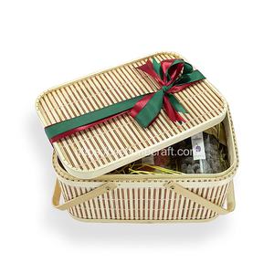 Top Trendy Bamboo Rectangle <b>Hamper</b> with Carved Lid Handicraft <b>Picnic</b> Basket for Wedding Wholesale From Vietnam - Product Image 2
