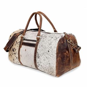 Bolsa de Viaje de Cuero Genuino, el Compañero de Viaje Premium que Combina Estilo y Funcionalidad - Product Image 3