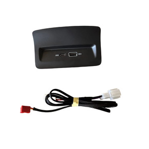 Los Skoda Kodiaq y Karoq tienen puertos de carga USB para los pasajeros traseros, que son estándar en el modelo base pero se pueden actualizar. - Product Image 1