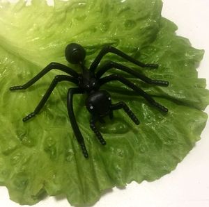 Grandes fourmis en plastique noir pour enfants Fourmi réaliste pour décorations de fête ou blagues pratiques Jouets de fête d'Halloween pour enfants - Product Image 6