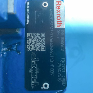 Válvula Proporcional R900953731 4WRZE25E325-7X, Control Hidráulico Direccional Piloto para Máquina de Moldeo por Inyección - Product Image 2