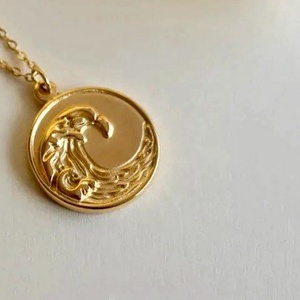 MECYLIFE Gioielli Bohemien alla Moda, Collana a Onda in Acciaio Inossidabile Placcato Oro 18K, Collana con Moneta, Collana da Uomo a Tema Oceano per Surfisti - Product Image 4