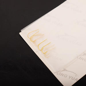 Anzuelos dobles Xingyuan de 36 mm con funda dorada, pre-atados y con púas para pesca con múltiples anzuelos. - Product Image 3