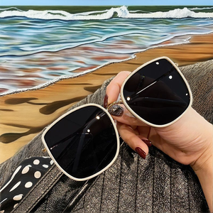 New best-selling fashionable <b>large</b> <b>frame</b> women's and men's sunglasses with UV protection high-quality and affordable sunglasses - Product Image 1