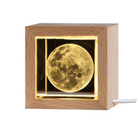 Veilleuse Astronaute en Cristal - Lampe LED Lumineuse Carrée pour Chevet et Bureau, Décoration Intérieure sur le Thème Spatial, Cadeau Souvenir