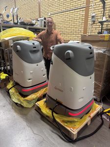MiCity Multifunctional <strong>Intelligent</strong> Commercial Cleaning Robot Sweep Scrub Vacuum Factory Floor Robot SC50 With 72L Water Tank - Product Image 3