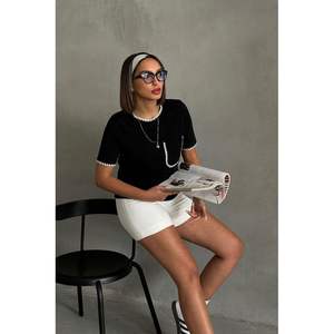 Camiseta Casual Holgada para Mujer Topshow, Diseño con Estampado de Punto de Pastor Negro, Logotipo de Alta Calidad, Transpirable - Product Image 5