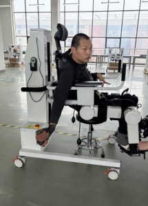 Nuevo Exoesqueleto Robótico para Personas con Discapacidad, Fácil de Usar, Permite Practicar Deambulación y Entrenamiento de Extremidades Inferiores - Product Image 3