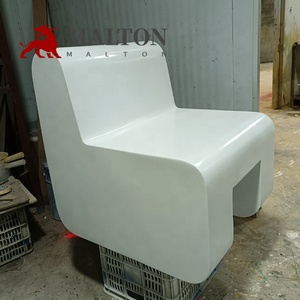 Scultura a Forma di Cono Gelato in Resina di Fibra di Vetro per Esterni, Nuovo Design di Alta Qualità, Altezza 40-60cm, 20kg, per Arte Pubblica e Collezionismo - Product Image 5