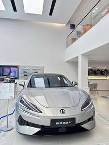 Byd Denza Z9 GT Hybride 2026 Denza Z9GT DM 2.0T 207 ch L4 Hybride Rechargeable Essence Voiture Moins Chère en Chine - Product Image 5