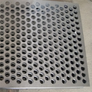 Tôle perforée décorative en alliage d'aluminium avec trous ronds, services de découpe et de pliage - Product Image 1