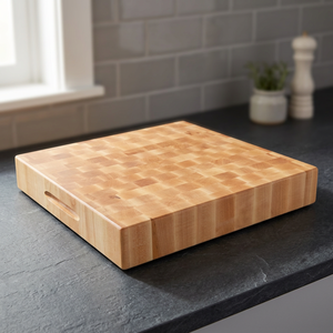 Planche à découper carrée en bois d'acacia premium Ironwood Gourmet Oslo, 1,5 cm d'épaisseur, à grain traversant, résistante, lavable au lave-vaisselle, pour la préparation culinaire en gros - Product Image 3