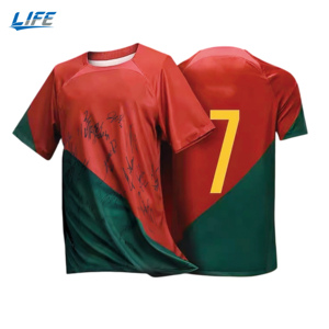 Maillot anti-transpiration Édition 2026 Été Football pour les passionnés – Personnalisable avec badge et numéro d'équipe – Tenue de supporter pour le jour du match au stade - Product Image 1