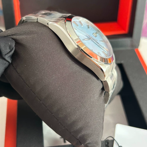 Reloj Automático Clásico para Hombre con Esfera Azul Hielo, Brazalete de Acero Inoxidable, Minimalista, Casual, con Calendario - Product Image 4