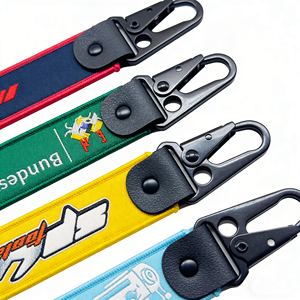 Custom Eco-Friendly PVC Embroidered Logo Woven Short Key Chain Lanyards Eagle Hook Car Motorcycle Brand Name Carabiner Keychain