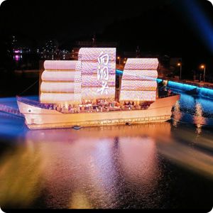 หน้าจอ LED แบบกริด 3 ซม. DMX512 สำหรับใช้งานกลางแจ้ง ป้ายดิจิทัลสำหรับลิฟต์ รองรับการเชื่อมต่อแบบ Breakpoint Continuation ความสว่าง 2500-4000cd รับประกัน 3 ปี - Product Image 3