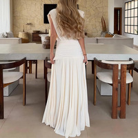 Nouvelle Arrivée Printemps 2026 Robe Femme Couleur Unie Col V Sans Manches Coupe Trapèze Taille Haute Élégante Robe de Soirée Personnalisable Vente en Gros