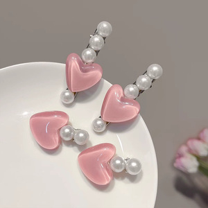 Pinza de Pelo Lateral con Forma de Corazón de Perlas de Imitación de 10 cm, Accesorio Diario para Mujer - Product Image 1