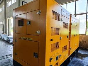 Generador Silencioso de 200kw, Estación de Energía Portátil, Personalización OEM/ODM, Sistema de Refrigeración Doble - Product Image 3