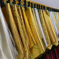 100% Polyester Métallique Or Lame Tissu Satin-Jersey Style avec Motif Tissé pour Robes et Vêtements pour Filles